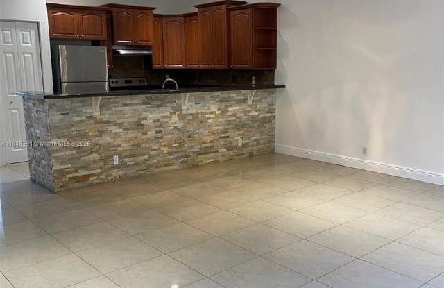 5614 Pierce St photos photos