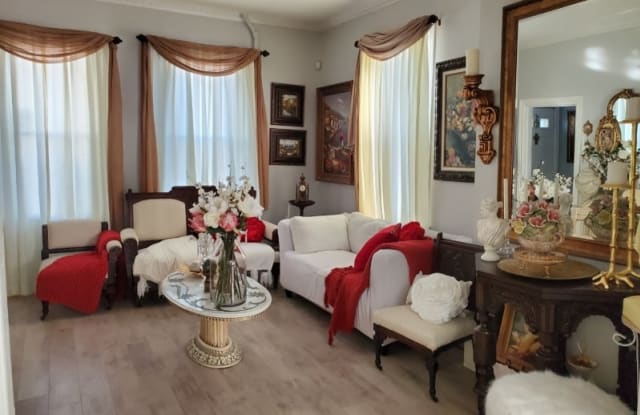 32 PARK AVE - 32 Park Ave, Flemington, NJ 08822