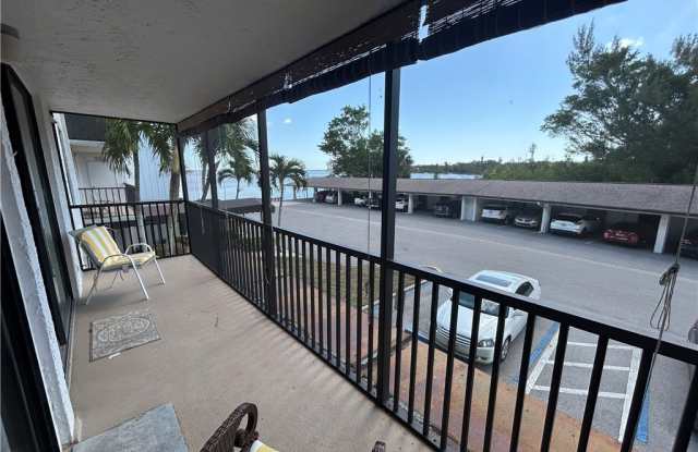 3490 N Key Drive unit: 205 photos photos