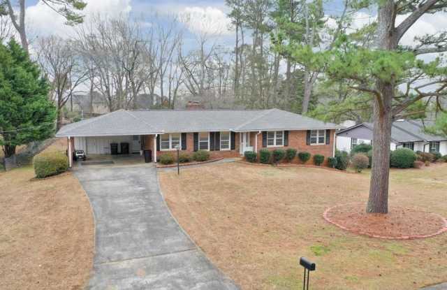 1055 Tuxedo Drive Gallery 2