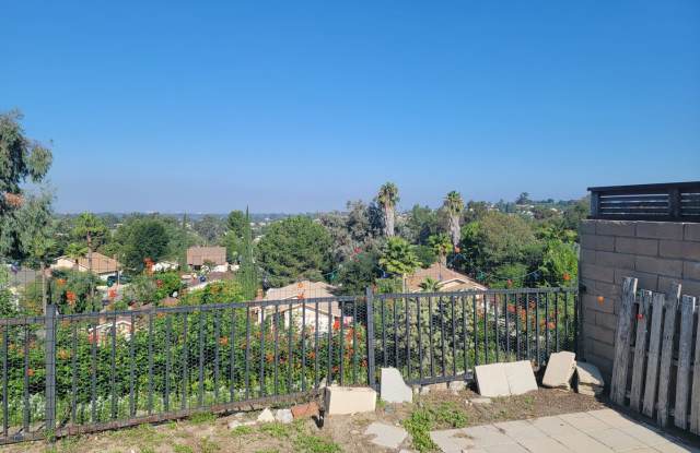 3bed/2bath home with AMAZING VIEW in Mission Viejo, CA Gallery 4