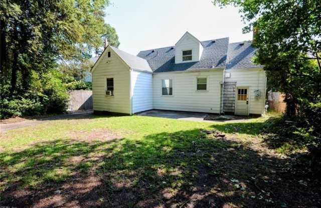 5905 Hampton Boulevard Gallery 3