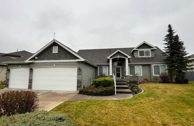 Shelley Lake 3 br/2.5 bath home photos photos