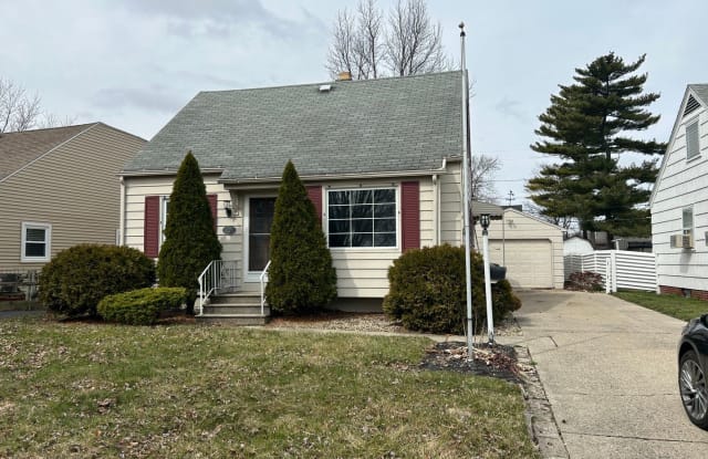 1826 Winston Blvd - 1826 Winston Boulevard, Toledo, OH 43614