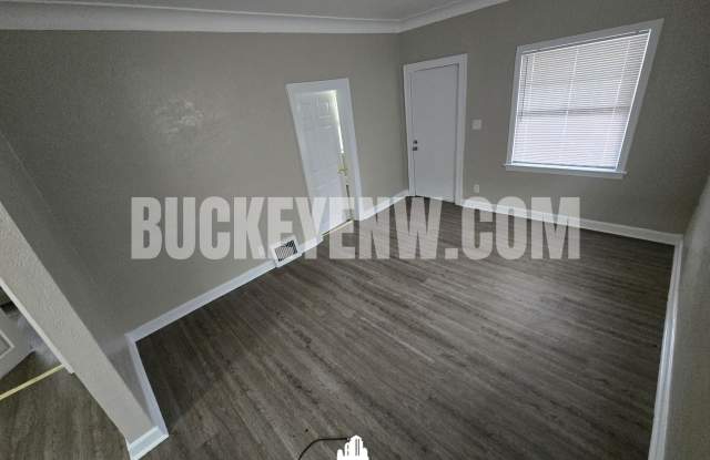 2 Bedroom House Gallery 3