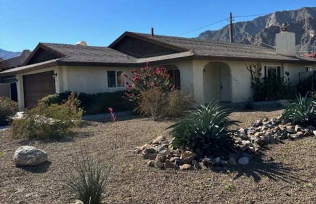 Low in La Quinta Cove Gallery 3