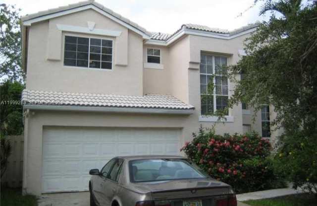 9721 SW 155 AV photos photos