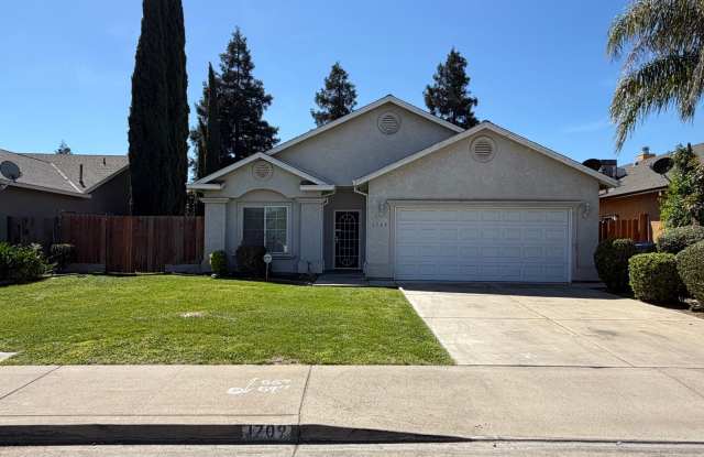 Spacious Single Story Home with Large Private Backyard & Covered Patio photos photos