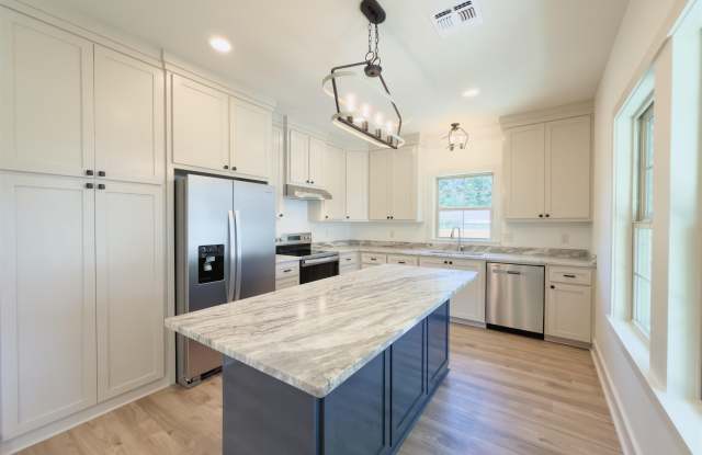 410 B Camellia Dr Gallery 1