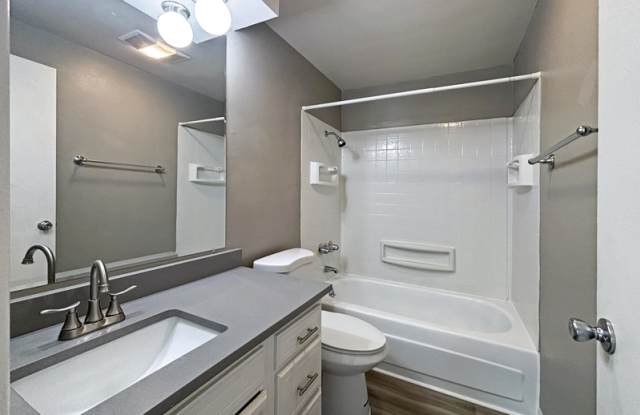 1109 West 6th Avenue - 1109-D photos photos
