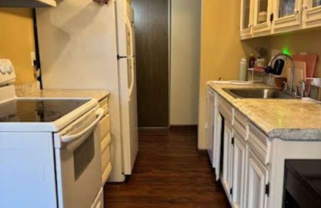 1 Bedroom Condo in Hopkins photos photos