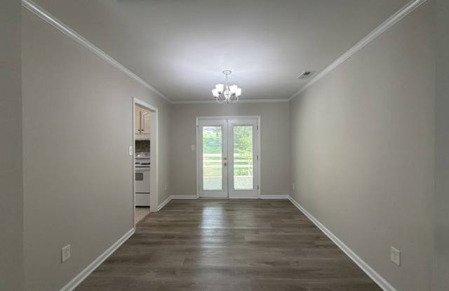 7409 Lockmont Drive Gallery 4