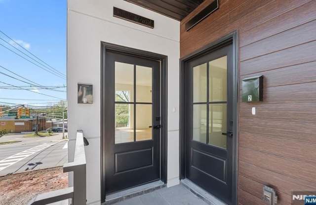 853 Pleasantview Terrace Gallery 3