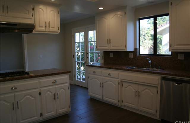 17152 Sandra Lee Lane Gallery 4