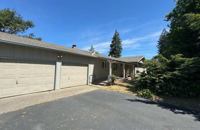 Beautiful 3 Bedroom, 1.5 Bath Home Available Soon! - 5560 McFarlane Road, Sonoma County, CA 95472