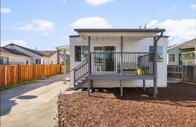 Furnished One Bedroom Cottage in Castro Valley photos photos