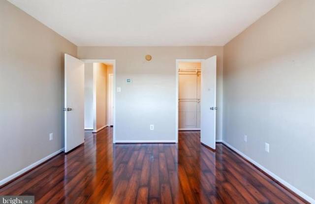 1121 UNIVERSITY BOULEVARD W - 1121 University Boulevard West, Kemp Mill, MD 20902