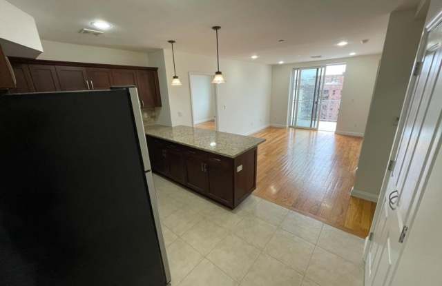 141-29 84 Drive Gallery 2