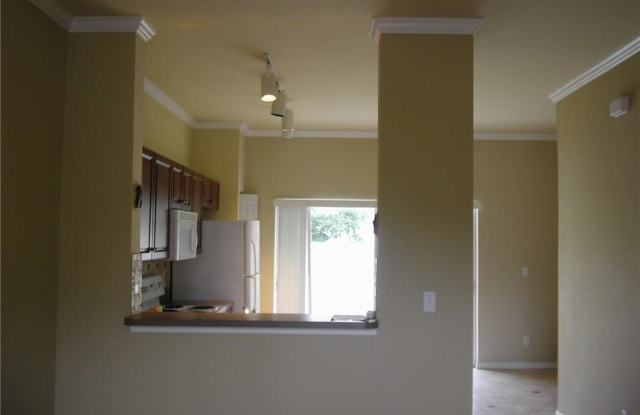 3635 Pine Oak CIR Gallery 2