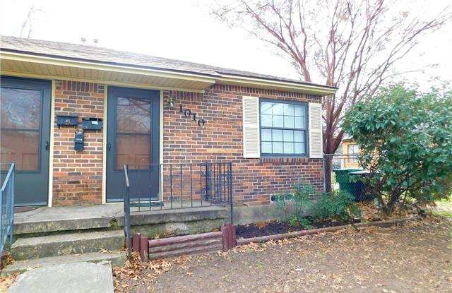 1010 Denton Street Gallery 2