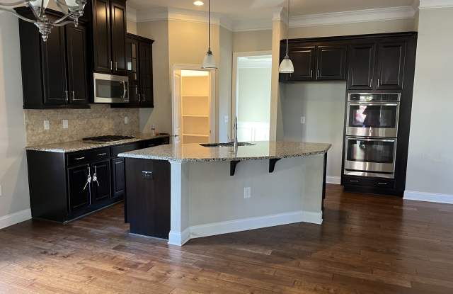 104 Heartsease Lane photos photos