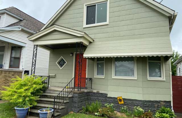 $1,600 - One of a Kind Bungalow in Hamtramck photos photos