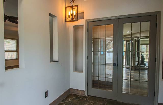 185 Carrington Ln Gallery 4