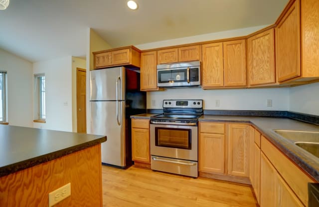 6608 Traveler Trail - 6608 Traveler Trail, Windsor, WI 53598