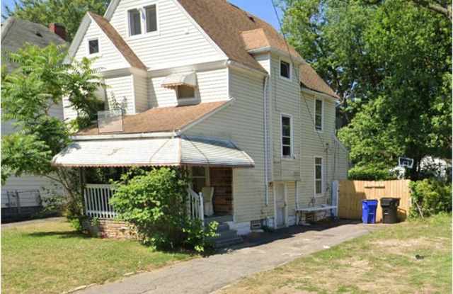 684 East 127th Street photos photos