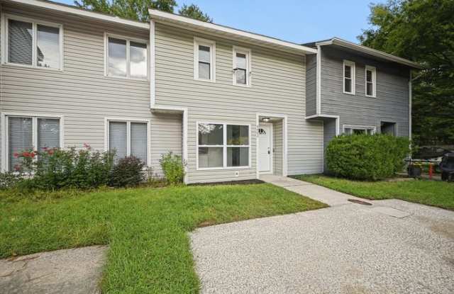 4402 Dartmoor Court Gallery 3