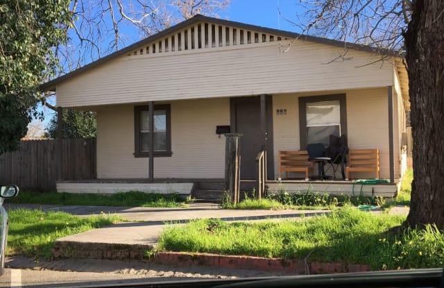 116 5TH ST COUNTY OF YUBA - 116 5th Street, Marysville, CA 95901