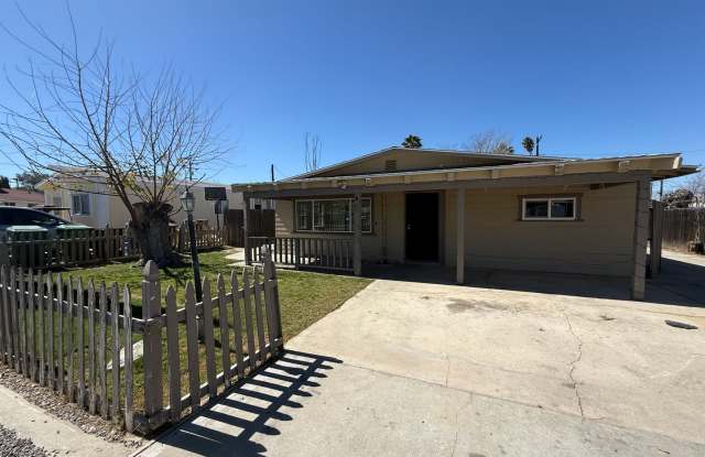 3 Bedroom 1 Bath in East Hemet! photos photos