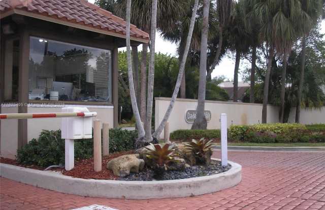 8129 SW 87th Ter photos photos