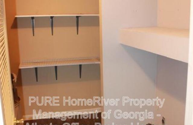 1754 Bertram Ln SW Gallery 4