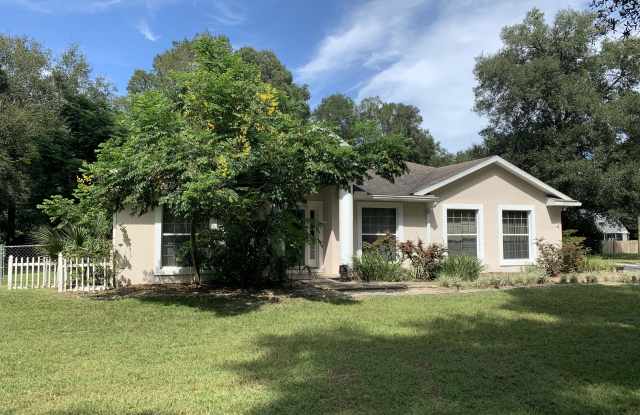 970 Glenwood Road Gallery 2