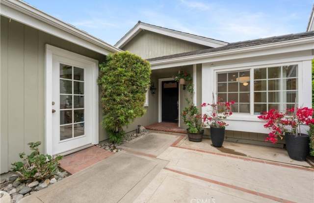 3437 Wimbledon Way - 3437 Wimbledon Way, Costa Mesa, CA 92626