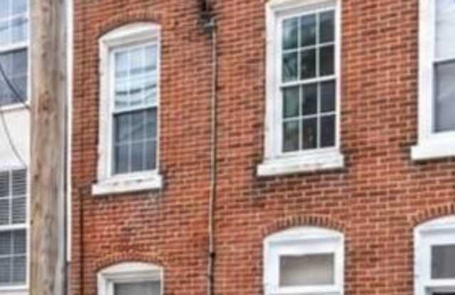 309 E HECTOR Street Gallery 1