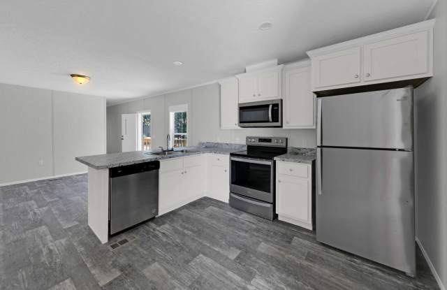 3 BR 2 BA MOBILE HOME $1500.00 AMAZING PRICE ! DEFUNIAK SPRINGS photos photos