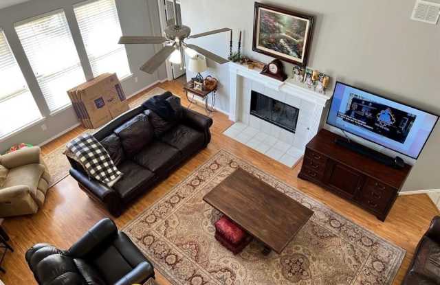 5806 Southampton Drive Gallery 4