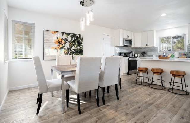 3952 Bayview Cir Gallery 3