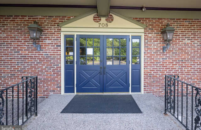 708 STOKES Road Gallery 2