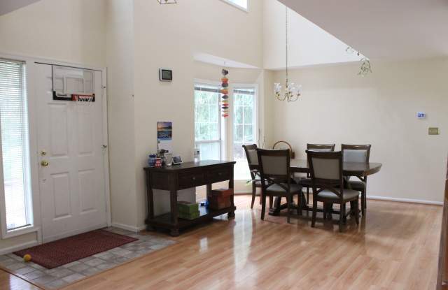 4 Towpath Court Gallery 4