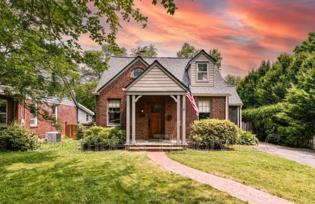 904 Park Ave - 904 Park Avenue, Falls Church, VA 22046