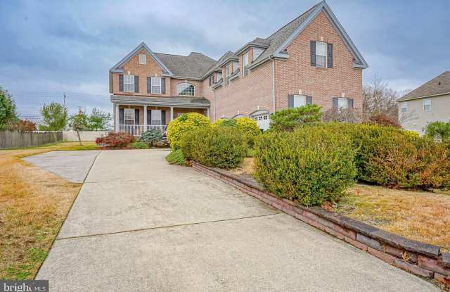 142 WHITE CEDAR Drive photos photos 142 WHITE CEDAR Drive photos photos