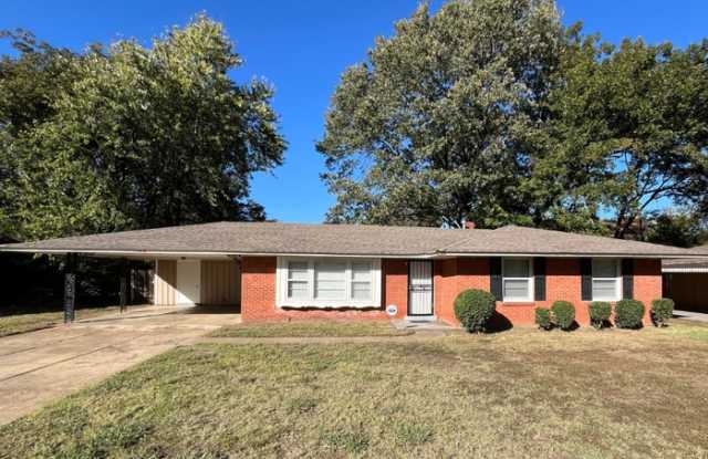 1508 East Raines Road Gallery 1