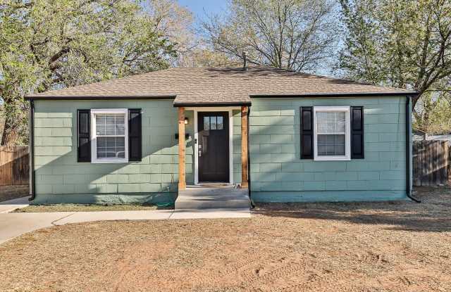 2514 29th Street photos photos