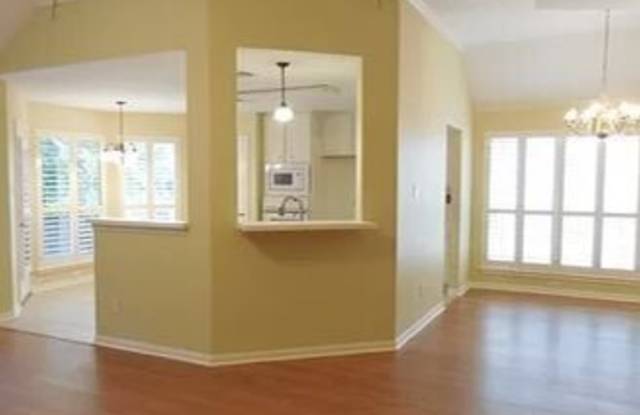 2514 Falcon Drive Gallery 4