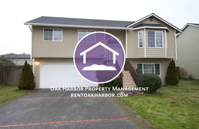 3 Bed 2.5 Bath - Shannon Forest - Hillcrest - Pet Friendly - NAS Whidbey photos photos 3 Bed 2.5 Bath - Shannon Forest - Hillcrest - Pet Friendly - NAS Whidbey photos photos