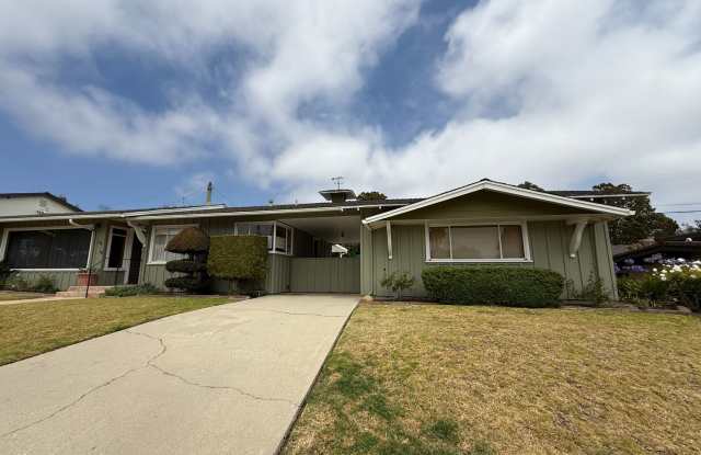 1950's Ranch Style Home Above Ventura College photos photos