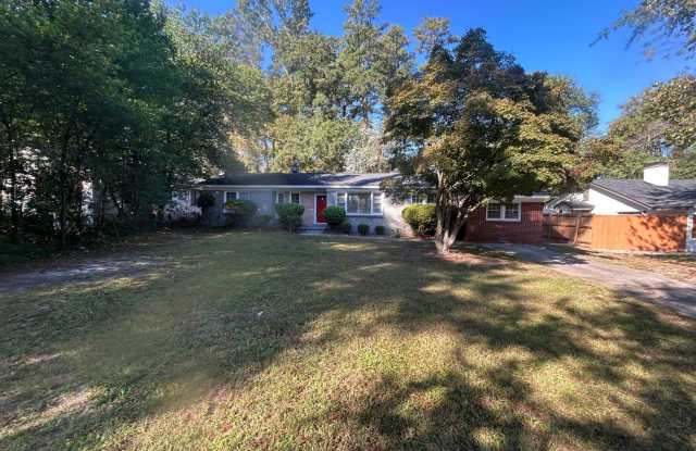 Updated Single-Story Rosewood Brick Home.  $200 First Month's Rent Move In Special! Gallery 1
